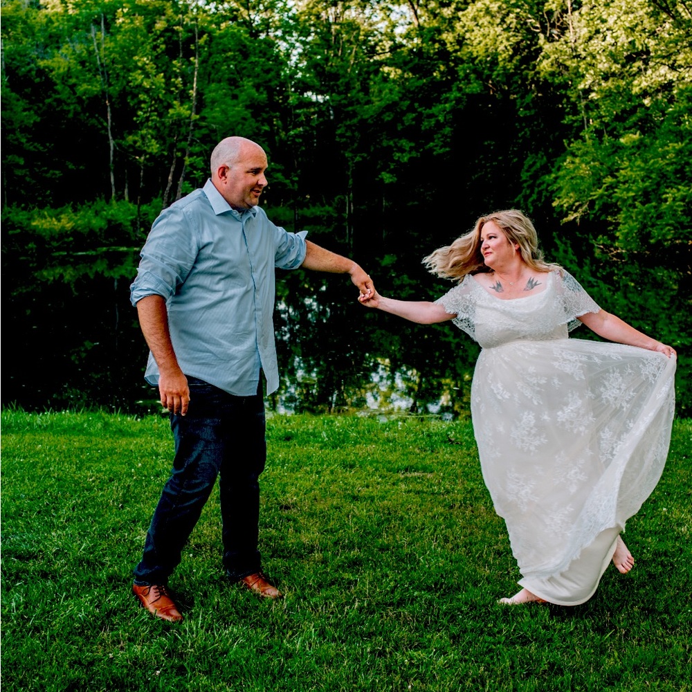 2Xl dress worn once. Wear off shoulder or pulled up. drapes beautifully.